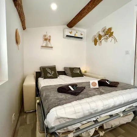 Apartment Le Paradis-clim-terrasse Nimes